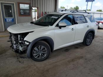  Salvage Nissan Pathfinder