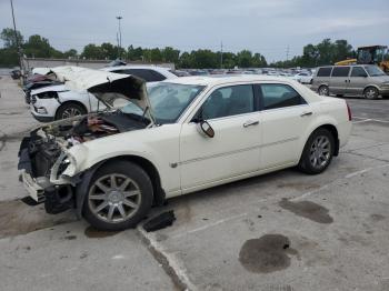  Salvage Chrysler 300