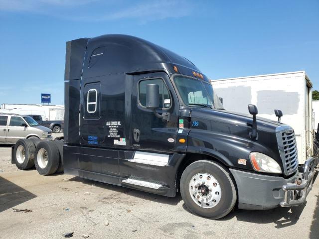  Salvage Freightliner Cascadia 1