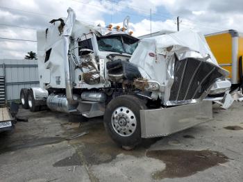  Salvage Peterbilt 389