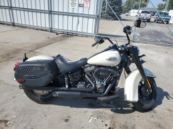  Salvage Harley-Davidson Flhcs