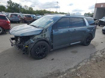  Salvage Kia Carnival