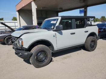  Salvage Ford Bronco