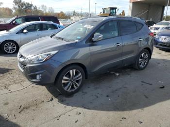  Salvage Hyundai TUCSON