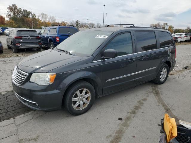  Salvage Chrysler Minivan