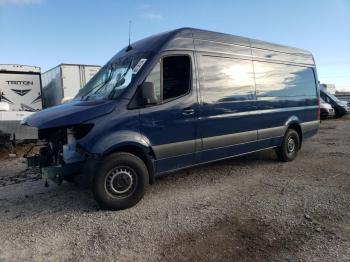  Salvage Mercedes-Benz Sprinter