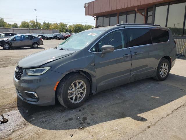  Salvage Chrysler Pacifica