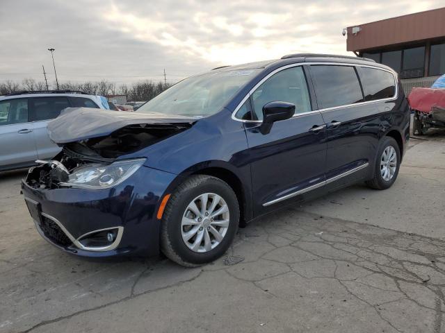  Salvage Chrysler Pacifica