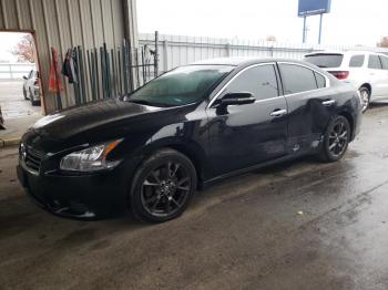  Salvage Nissan Maxima