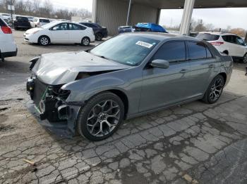  Salvage Chrysler 300