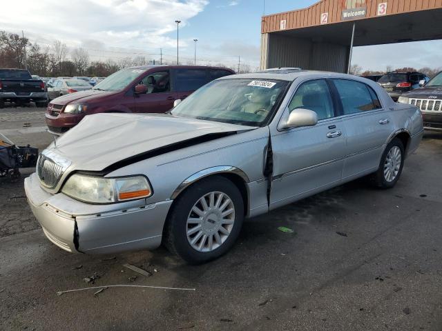  Salvage Lincoln Towncar