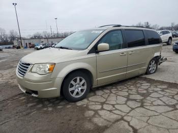  Salvage Chrysler Minivan