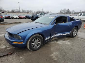  Salvage Ford Mustang