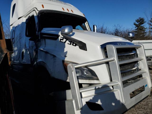  Salvage Freightliner Cascadia 1