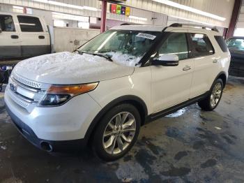  Salvage Ford Explorer