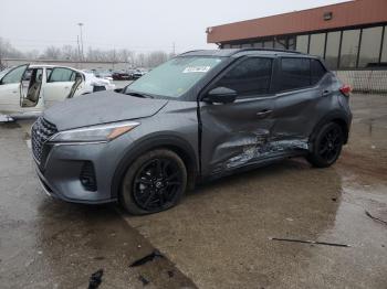  Salvage Nissan Kicks