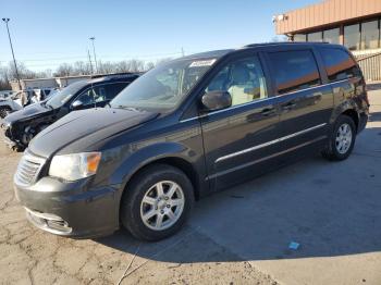  Salvage Chrysler Minivan