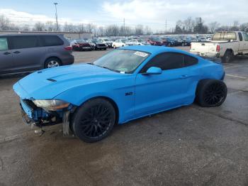  Salvage Ford Mustang