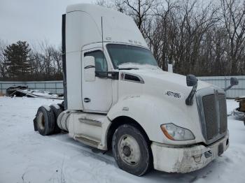  Salvage Kenworth Constructi
