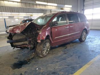  Salvage Chrysler Minivan