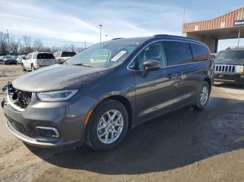  Salvage Chrysler Pacifica