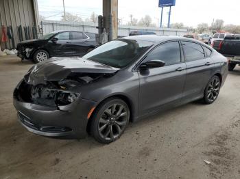  Salvage Chrysler 200