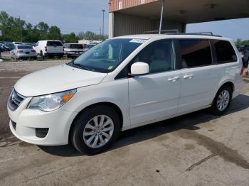  Salvage Volkswagen Routan