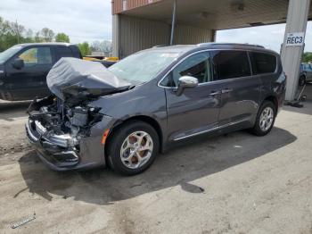  Salvage Chrysler Pacifica