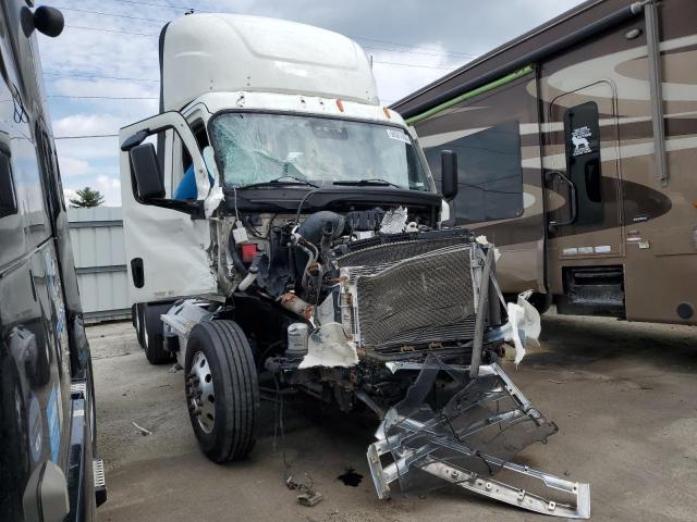  Salvage Freightliner Cascadia 1