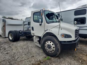  Salvage Freightliner M2 106 Med
