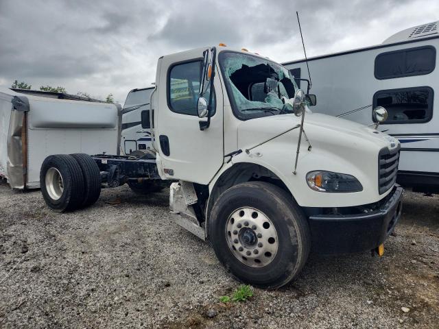  Salvage Freightliner M2 106 Med