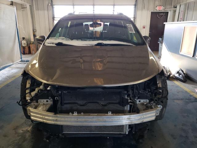 Chrysler Pacifica Touring L Image 3