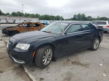  Salvage Chrysler 300