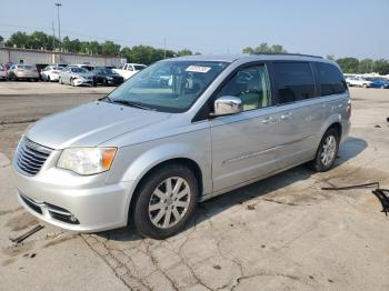  Salvage Chrysler Minivan