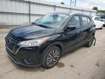  Salvage Nissan Kicks