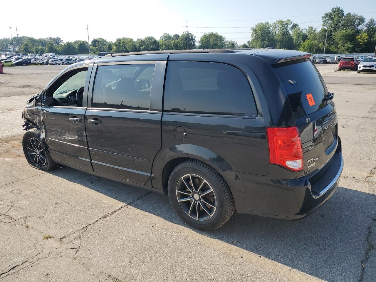 Dodge Caravan R/t Image 2