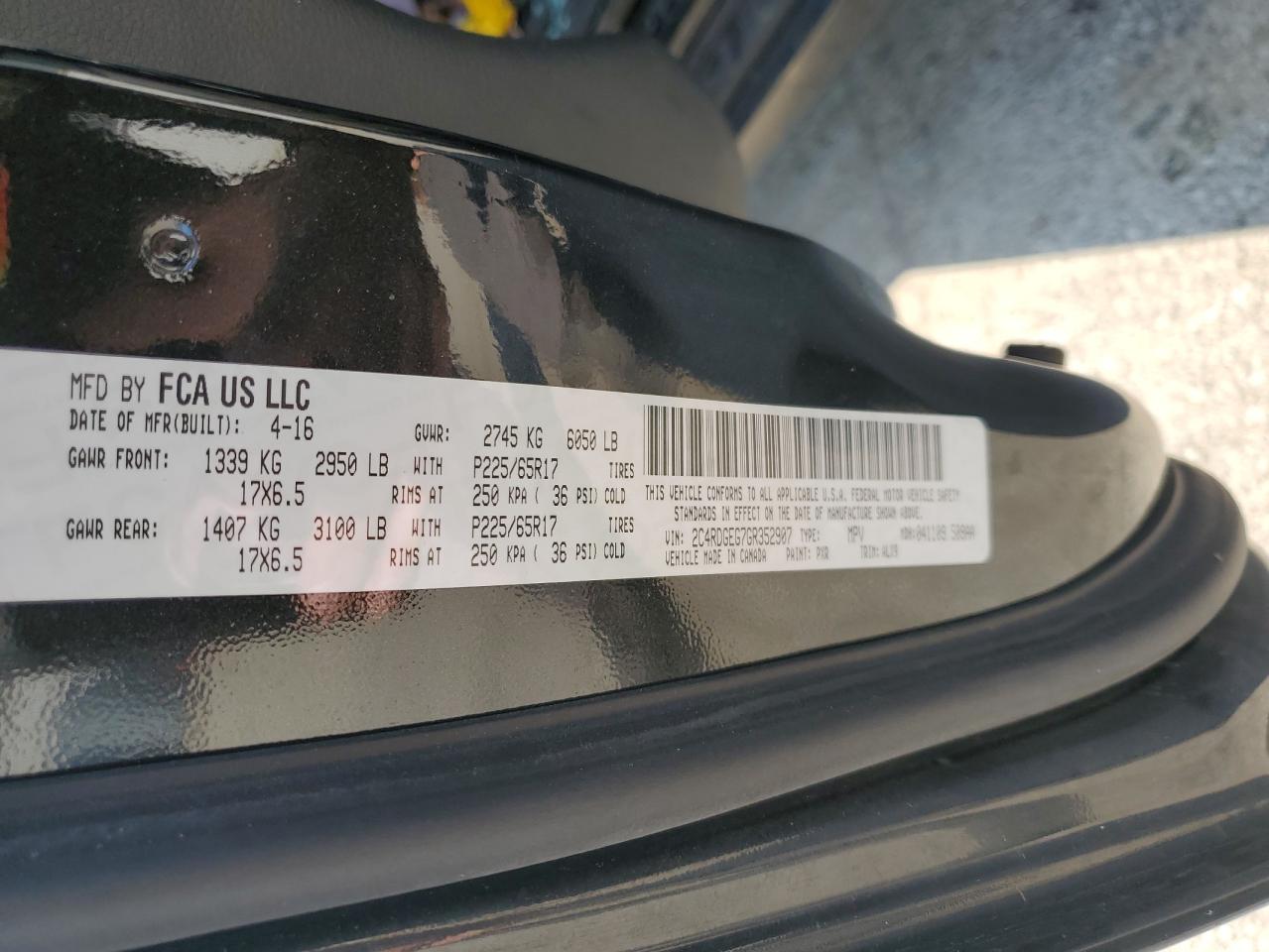 Dodge Caravan R/t Image 12