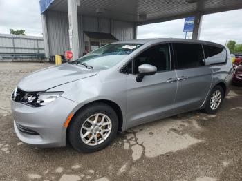  Salvage Chrysler Pacifica