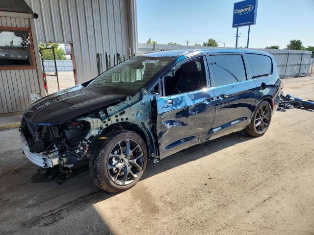  Salvage Chrysler Pacifica