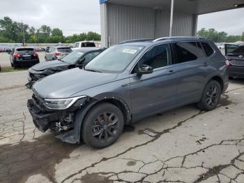  Salvage Volkswagen Tiguan