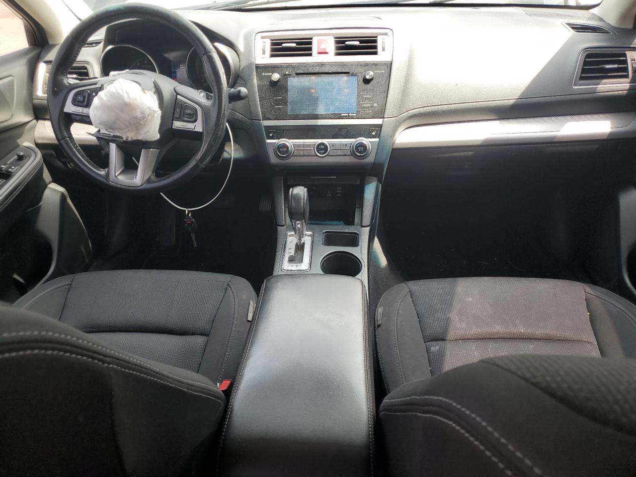 Subaru Legacy 2.5i Premium Image 3
