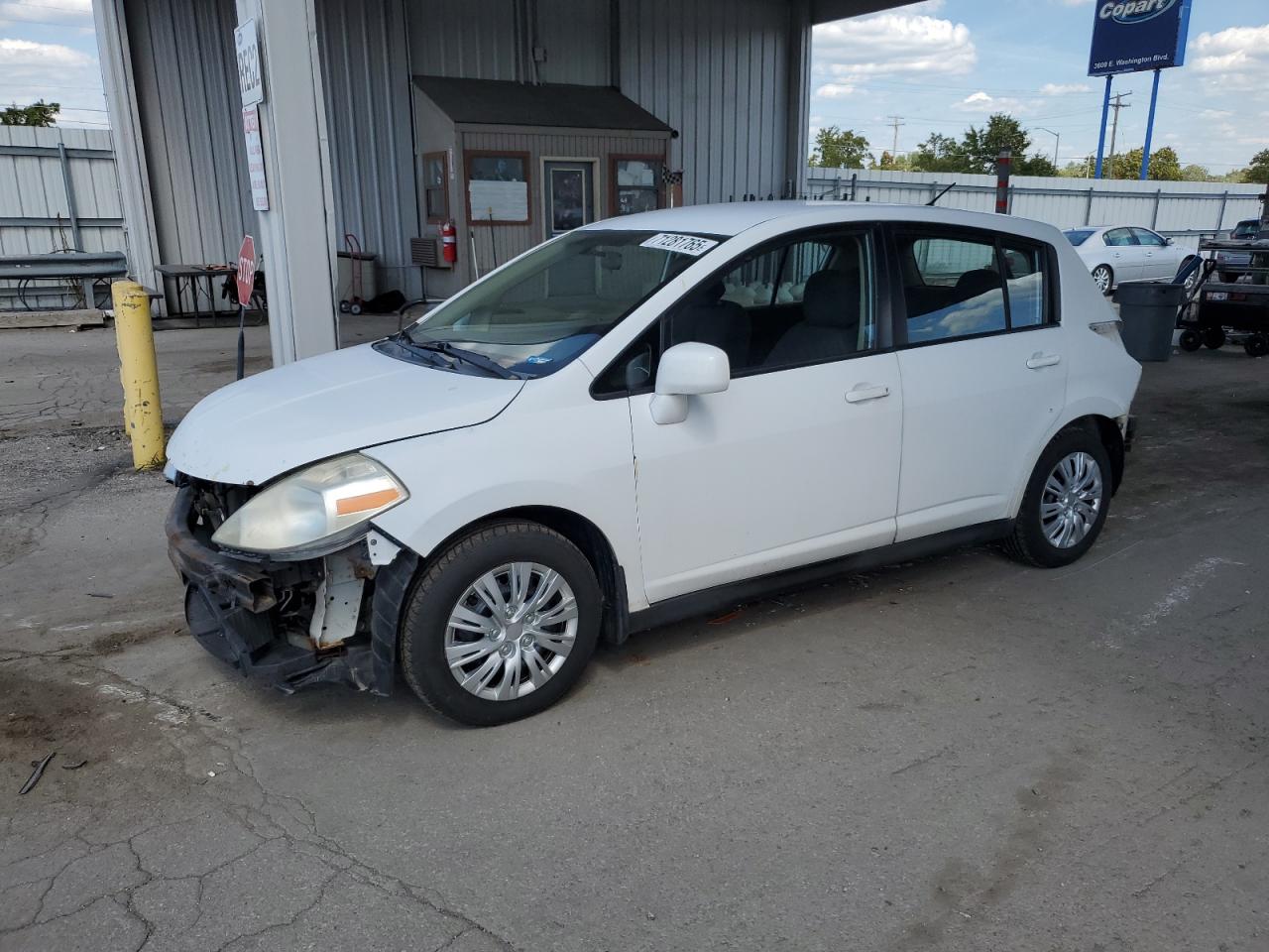 Nissan Versa S Image 1