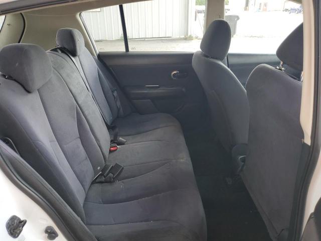 Nissan Versa S Image 11