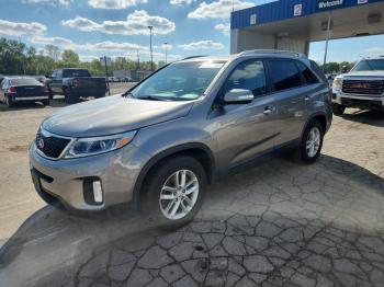  Salvage Kia Sorento