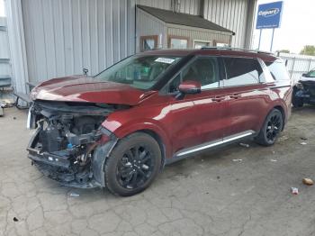  Salvage Kia Carnival