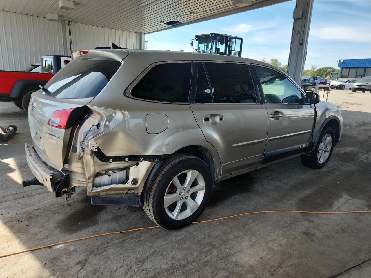 Subaru Outback 2.5i Limited Image 11