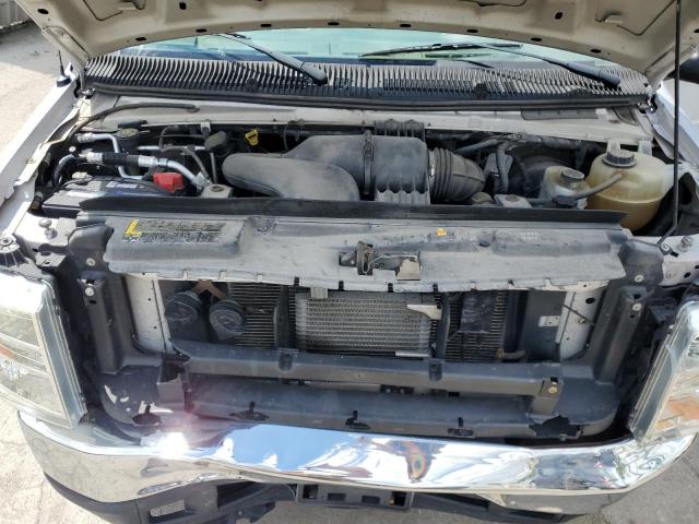 Ford Econoline E150 Van Image 7