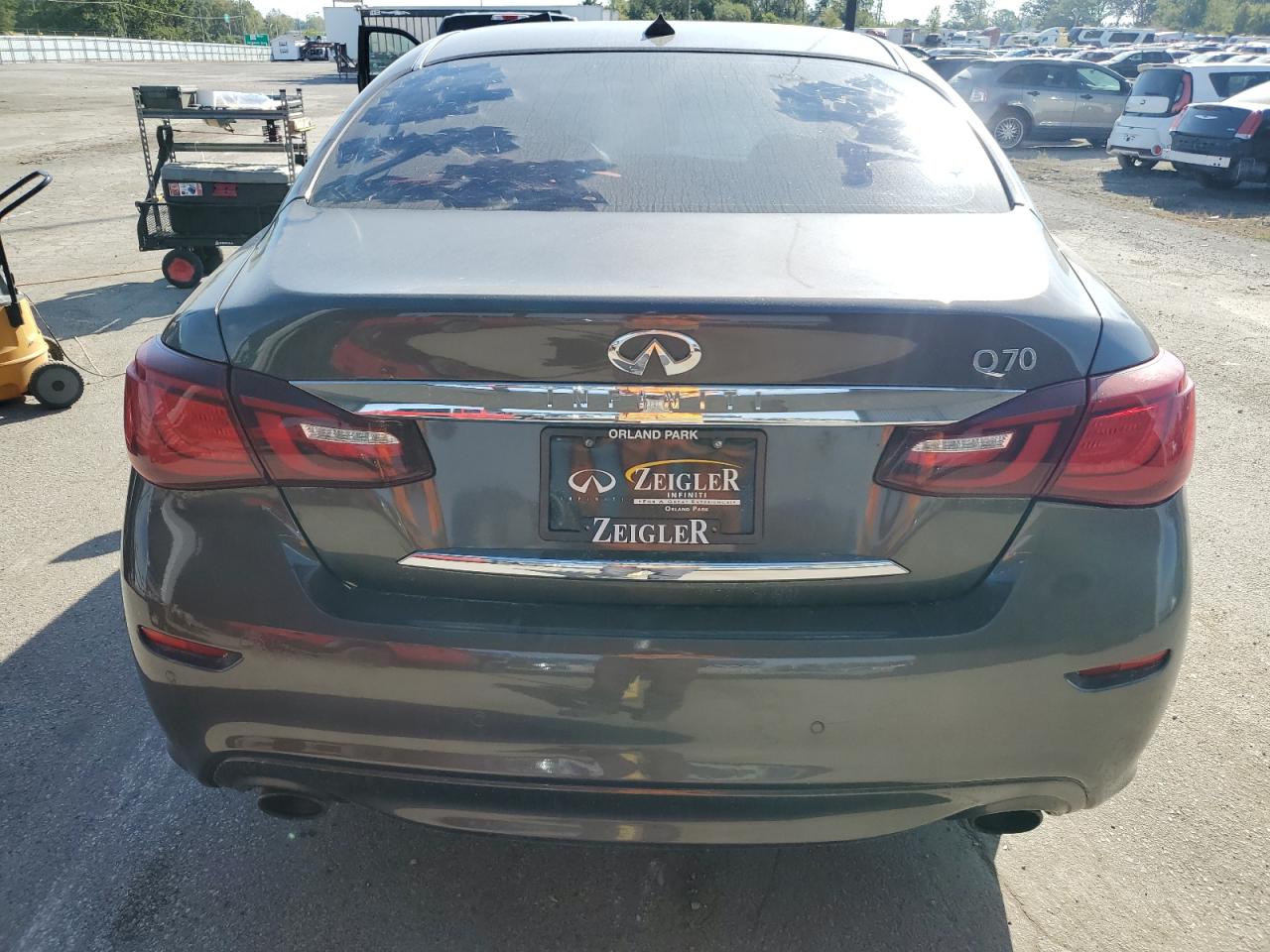 INFINITI Q70 3.7 Image 6