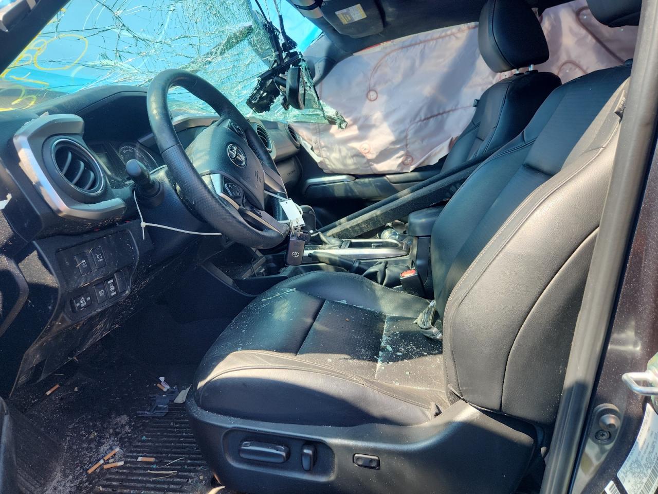 Toyota Tacoma Double Cab Image 7