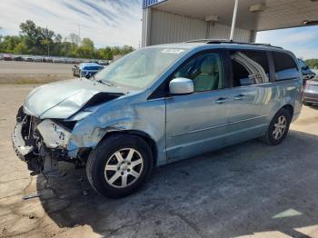  Salvage Chrysler Minivan